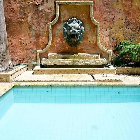 Luxury Historic House • 5 Bedroom • Location