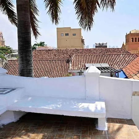 Luxury Historic House • 5 Bedroom • Location Apartment *