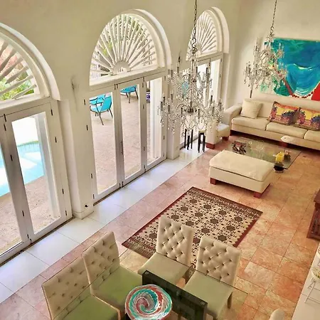 Luxury Historic House • 5 Bedroom • Location Apartment