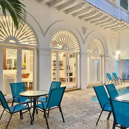 Apartamento Luxury Historic House • 5 Bedroom • Location *